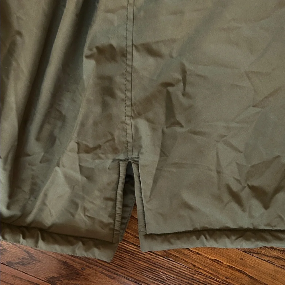 Old Navy Cream Faux Fur Jacket - Picture 4 of 4